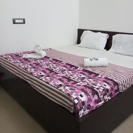ホテルSri Kousthubham Residency ティルパティ エクステリア 写真