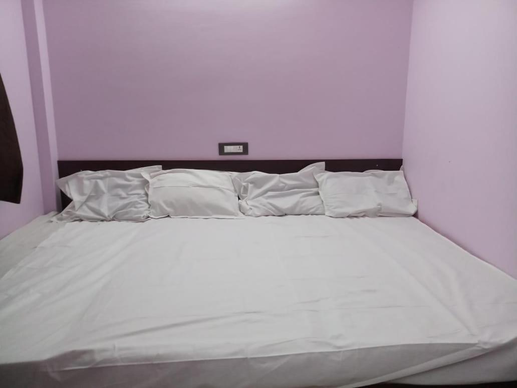 ホテルSri Kousthubham Residency ティルパティ エクステリア 写真